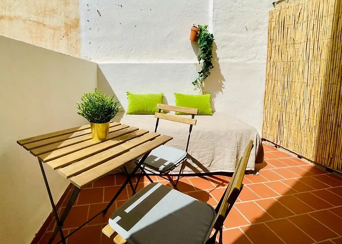 Estudio Con Terraza By Maison Jaken